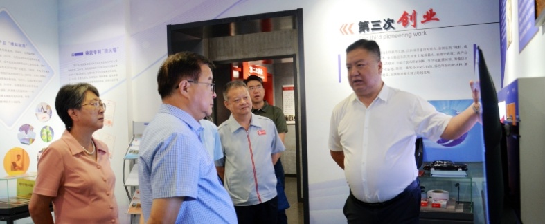 集团公司外部董事到中国乐凯开展“十五五”规划编制专题调研